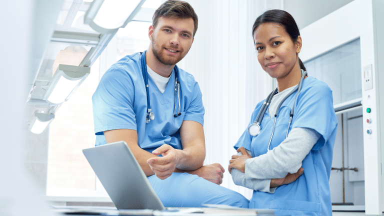 Vers quels métiers s’orienter dans le secteur médical ?