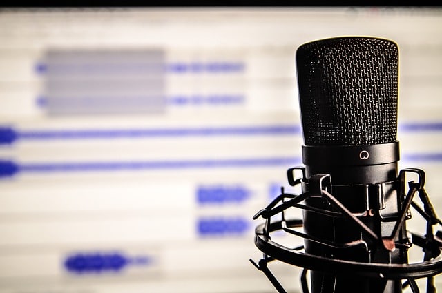 Comment promouvoir efficacement votre podcast dans un marché saturé ?